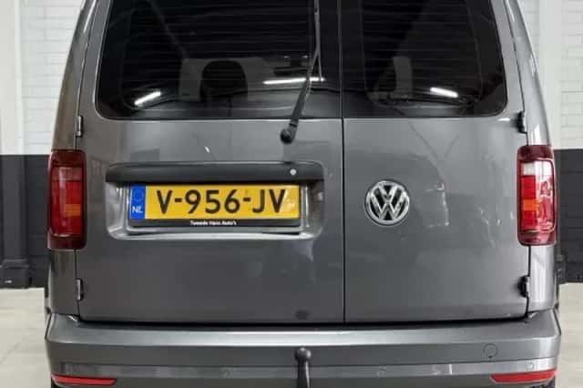 Volkswagen Caddy (2017) thumbnail 6