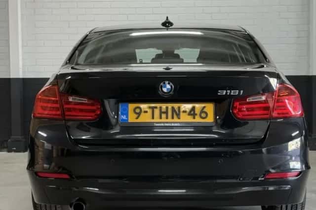 BMW 3-Serie (2013) thumbnail 6