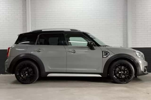 MINI Countryman (2019) thumbnail 4