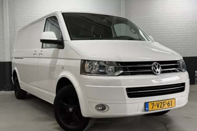 Volkswagen Transporter (2012) thumbnail 1