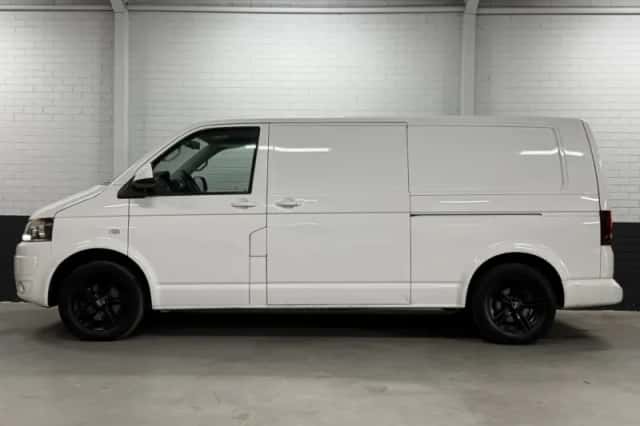 Volkswagen Transporter (2012) thumbnail 4