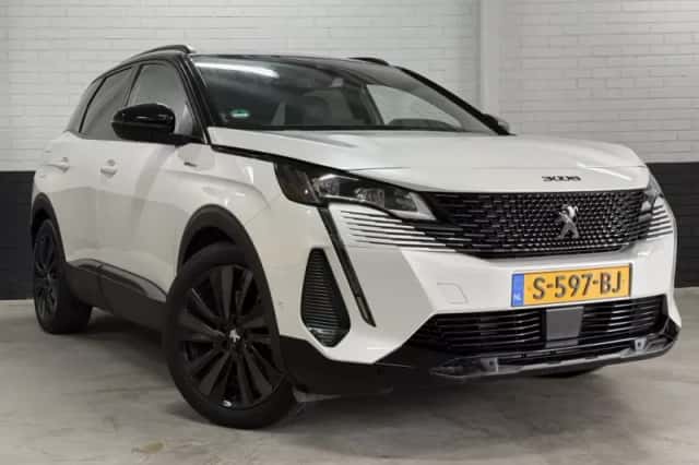 Peugeot 3008 (2021) thumbnail 1
