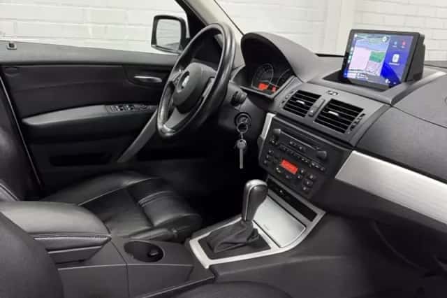 BMW X3 (2007) thumbnail 3