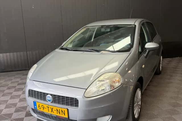 Fiat Grande Punto (2007) thumbnail 4