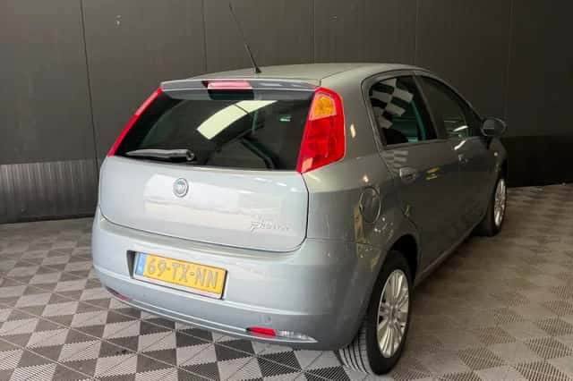 Fiat Grande Punto (2007) thumbnail 5