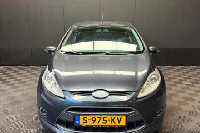 Ford Fiesta (2009) thumbnail 3