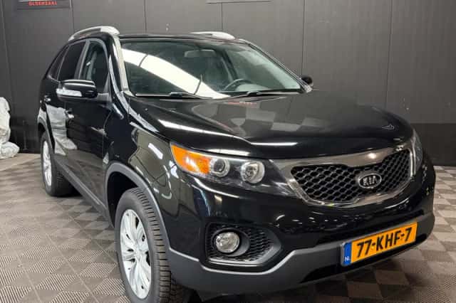 Kia Sorento (2009) thumbnail 2