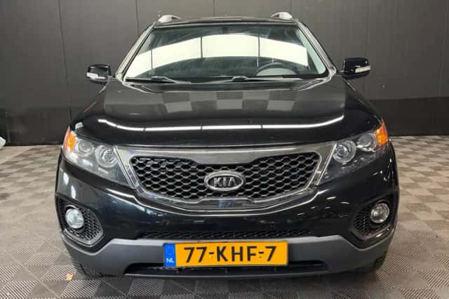 Kia Sorento (2009) thumbnail 3