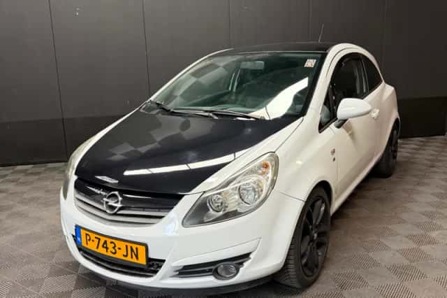 Opel Corsa (2009) thumbnail 4