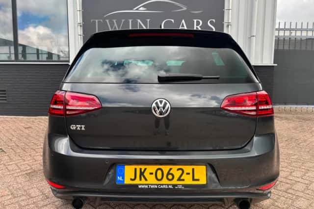 Volkswagen Golf (2013) thumbnail 5