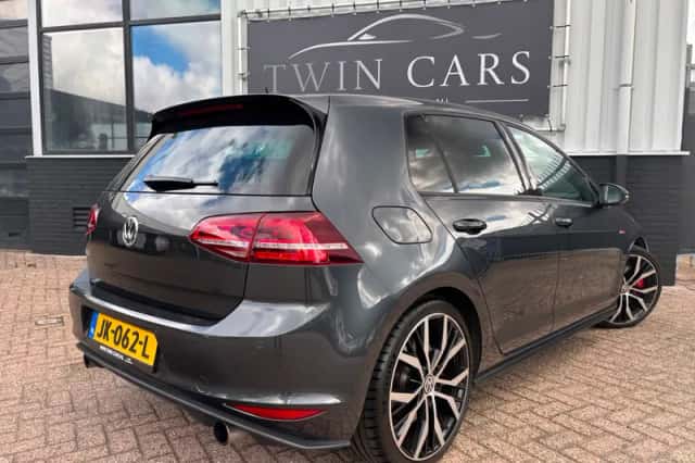 Volkswagen Golf (2013) thumbnail 6
