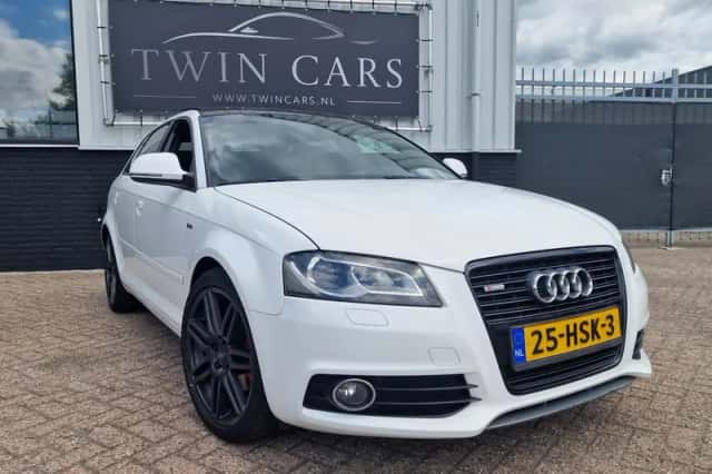 Audi A3 (2009) thumbnail 1