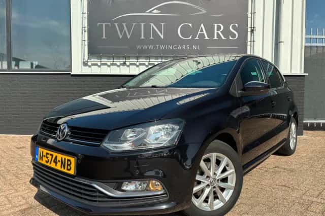Volkswagen Polo (2015) thumbnail 3
