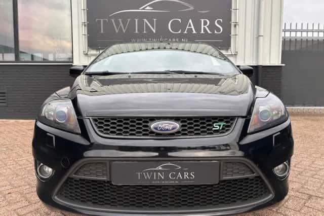 Ford Focus (2008) thumbnail 2