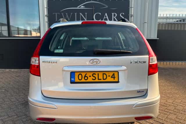 Hyundai i30 (2011) thumbnail 5