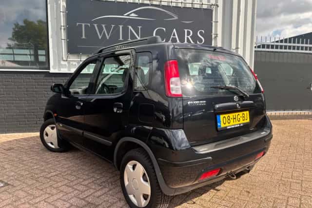 Suzuki Ignis (2001) thumbnail 4