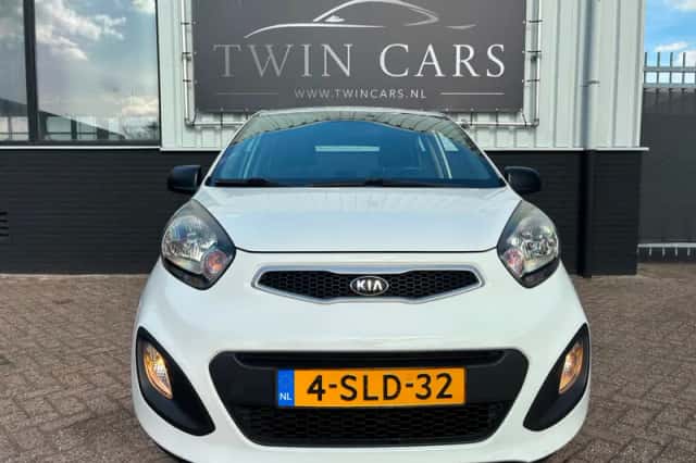 Kia Picanto (2013) thumbnail 2