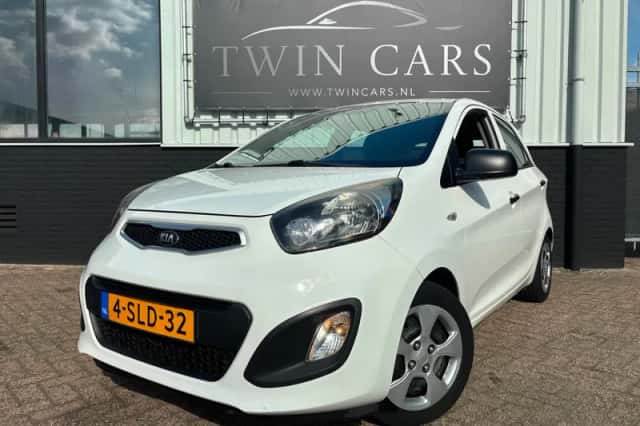 Kia Picanto (2013) thumbnail 3