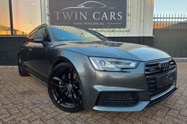 Audi A4 (2017) thumbnail 1