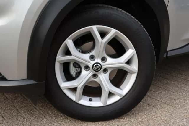 Nissan Juke (2020) thumbnail 2