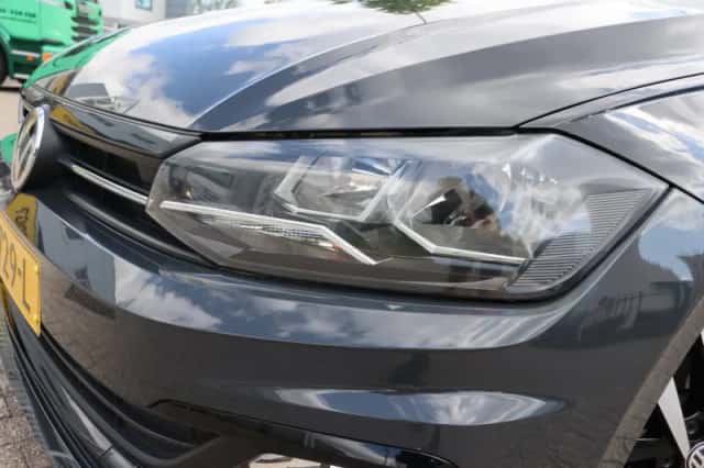 Volkswagen Polo (2018) thumbnail 6