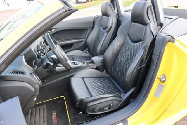Audi TT (2016) thumbnail 2