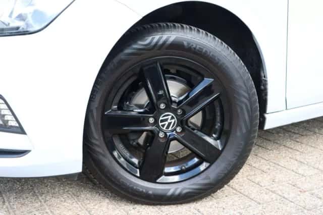 Volkswagen Polo (2019) thumbnail 3