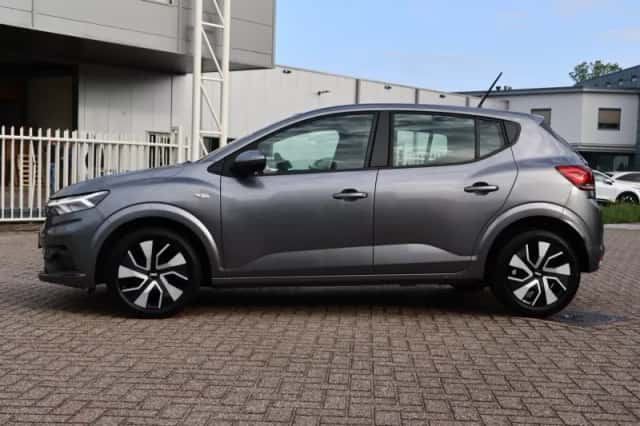 Dacia Sandero (2024) thumbnail 3