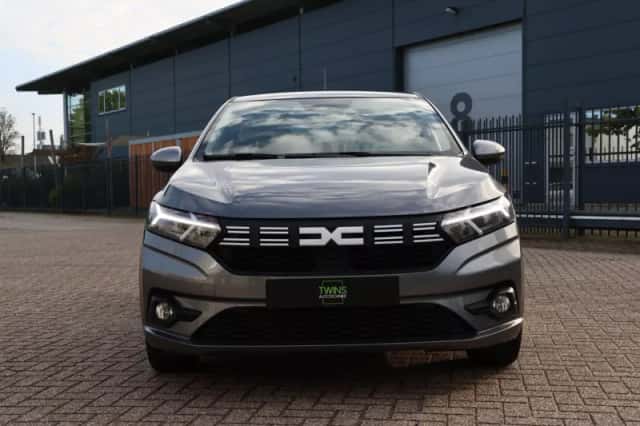Dacia Sandero (2024) thumbnail 4