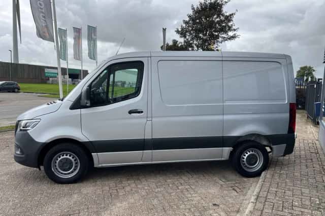 Mercedes-Benz Sprinter (2020) thumbnail 2