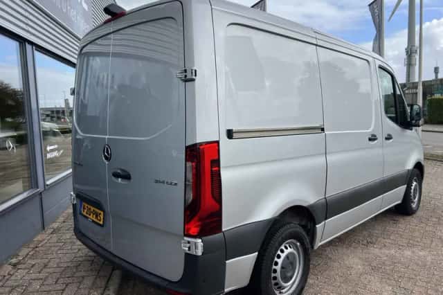 Mercedes-Benz Sprinter (2020) thumbnail 3