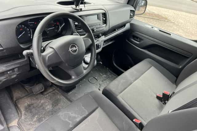 Opel Vivaro (2023) thumbnail 2
