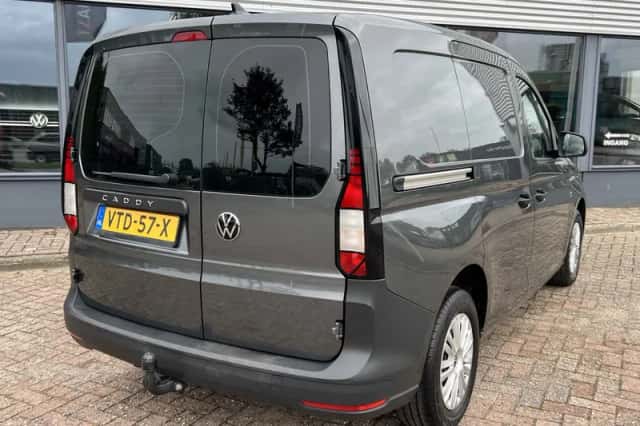 Volkswagen Caddy (2023) thumbnail 3