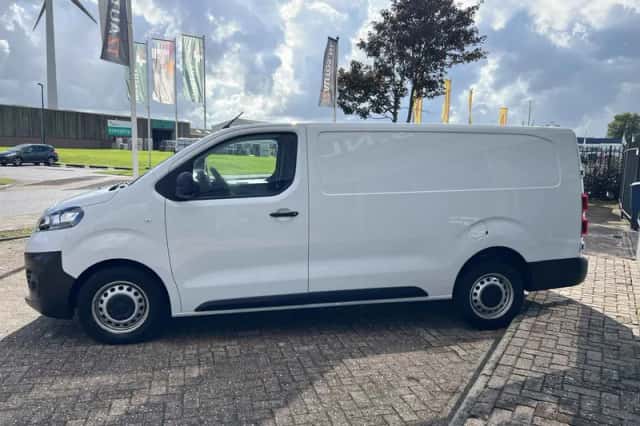 Fiat Scudo (2023) thumbnail 2