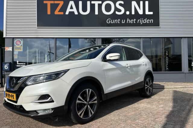 Nissan Qashqai (2018) thumbnail 1