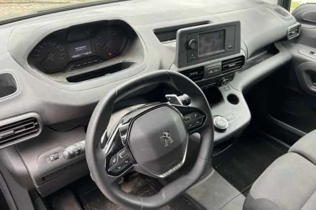Peugeot Partner (2023) thumbnail 4