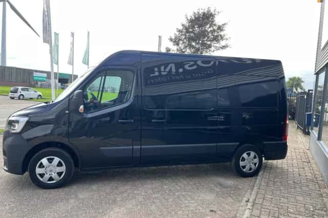 Renault Master (2021) thumbnail 2