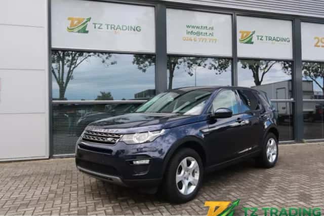 Land Rover Discovery Sport (2016) thumbnail 1
