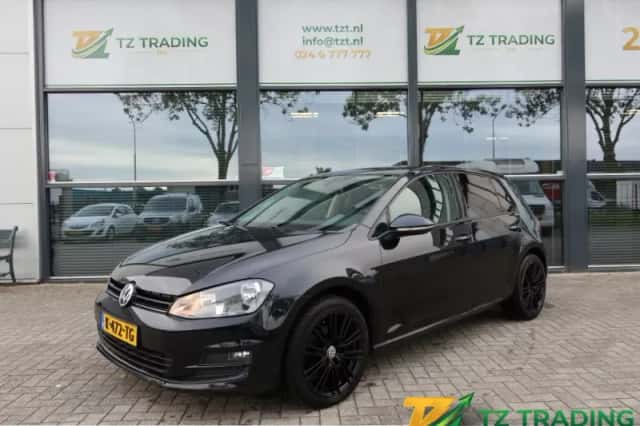Volkswagen Golf (2014) thumbnail 1