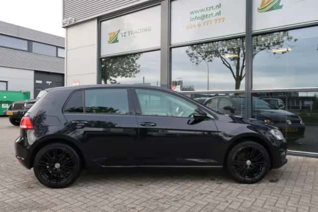 Volkswagen Golf (2014) thumbnail 6