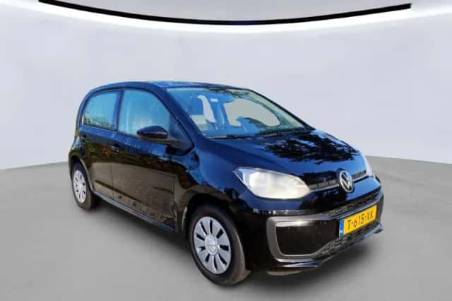 Volkswagen Up! (2023) thumbnail 5