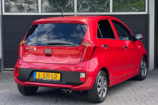 Kia Picanto (2014) thumbnail 4