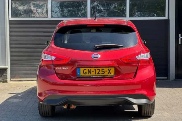 Nissan Pulsar (2015) thumbnail 5