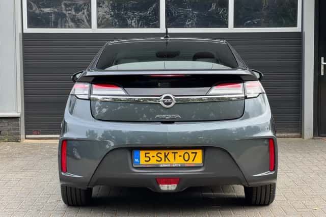 Opel Ampera (2013) thumbnail 5