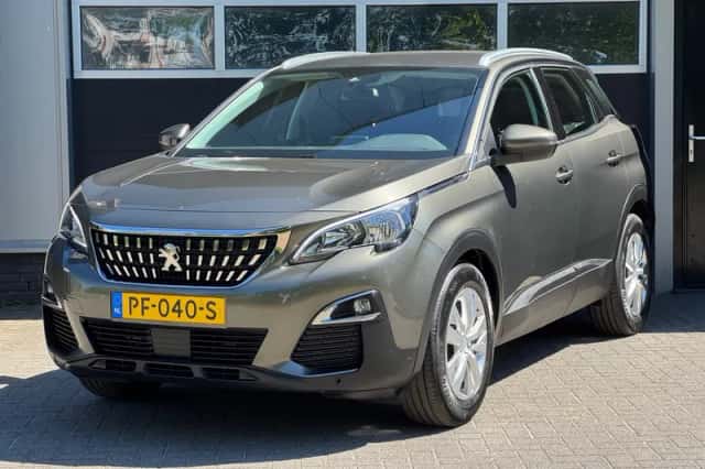 Peugeot 3008 (2017) thumbnail 1