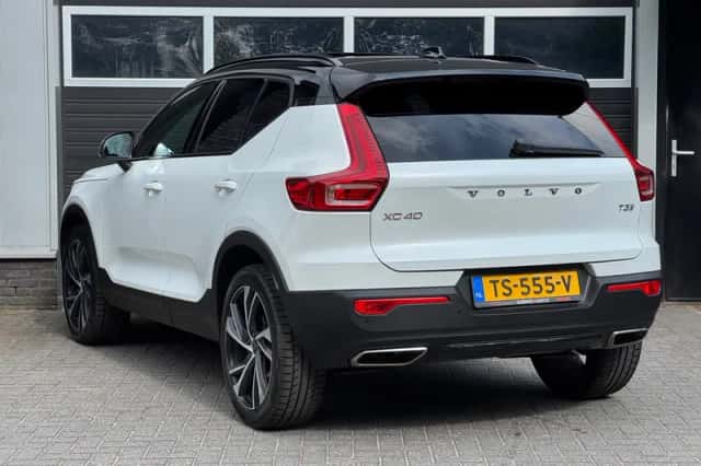 Volvo XC40 (2018) thumbnail 6