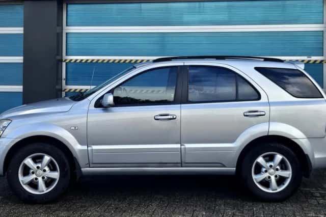 Kia Sorento (2007) thumbnail 5