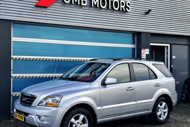 Kia Sorento (2007) thumbnail 6