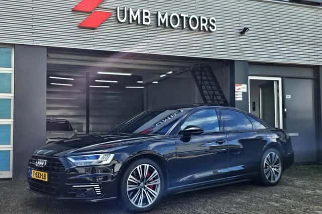 Audi A8 (2020) thumbnail 2
