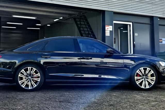 Audi A8 (2020) thumbnail 3